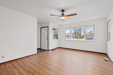 708 E Maple St, Rensselaer, IN 47978 - photo 6