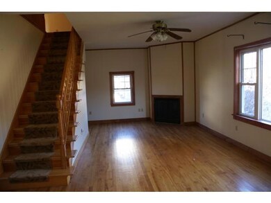 724 Hanover St, Claremont, NH 03743 - photo 6