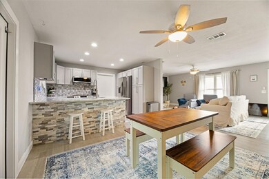 6015 Seagrape Dr, Fort Pierce, FL 34982 - photo 3