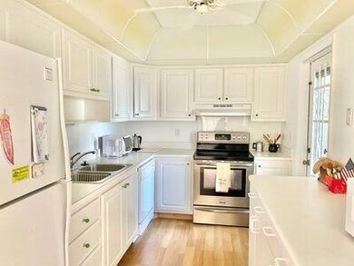 1950 NE Indian River Dr unit 104, Jensen Beach, FL 34957 - photo 4