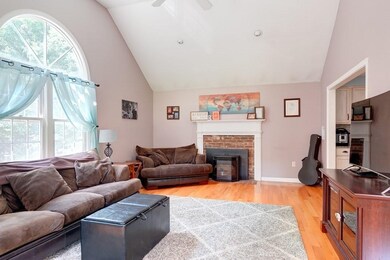 20 Country Rd, Uxbridge, MA 01569 - photo 2