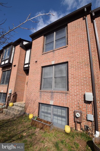 16 Dickens Square, Lutherville Timonium, MD 21093 - photo 4