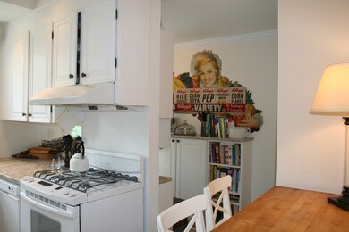 29 Hammond St unit 1, Mattapoisett, MA 02739 - photo 4