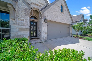17094 Crimson Crest Dr, Conroe, TX 77302 - photo 4