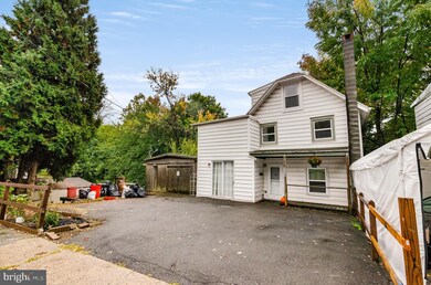 124 E Wyomissing Ave, Mohnton, PA 19540 - photo 3