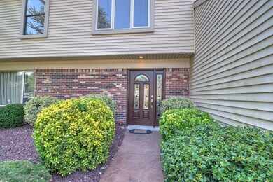002_ENTRANCE