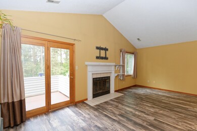 1976 Curry Rd unit E140, Schenectady, NY 12303 - photo 6