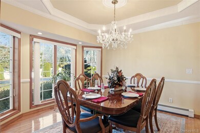 11 Vermont Ave, Port Jefferson Station, NY 11776 - photo 6