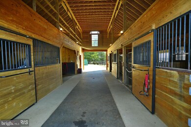 19394 Colchester Rd, Purcellville, VA 20132 - photo 7