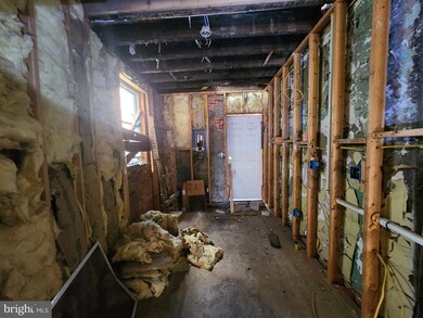 1504 Baker St, Baltimore, MD 21217 - photo 3