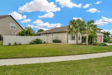 16340 Treasure Point Dr, Wimauma, FL 33598 - photo 2