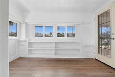 1261 W 51st Place, Los Angeles, CA 90037 - photo 7