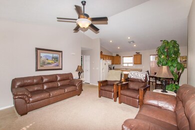 03 Family Room