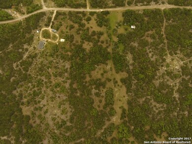 0 Cr 242 unit 1237059, Hondo, TX 78861 - photo 2