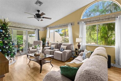 7464 Pinewalk Dr S unit 8118, Margate, FL 33063 - photo 4