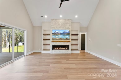 555 Riddle Mill Rd, Clover, SC 29710 - photo 4