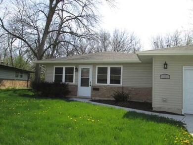 5 E Rocket Cir, Park Forest, IL 60466 - photo 2