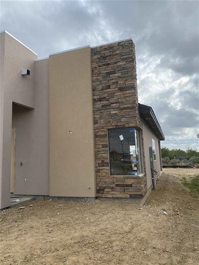 4119 Watusi Ct, Laredo, TX 78045 - photo 2