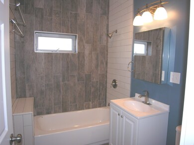 640 W 49th St unit 1RR, Chicago, IL 60609 - photo 5