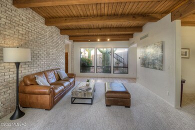Living Room w/ Picture Window