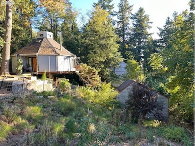 3408 SW Dosch Ct, Portland, OR 97221 - photo 2