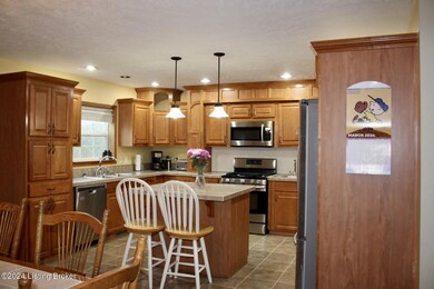 600 Cornish Rd, Bloomfield, KY 40008 - photo 7