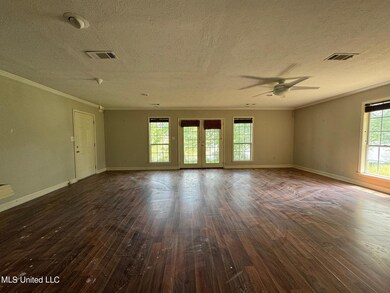 1021 Horse Shoe Cir, Byram, MS 39272 - photo 3