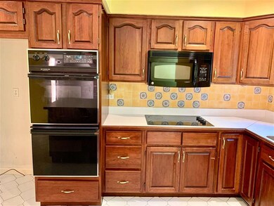 16 Rockrimmon Rd, North Hampton, NH 03862 - photo 3