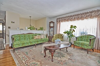 4 Sloan Cir, Randolph, MA 02368 - photo 3