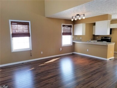 122 Harvest Ct unit 1, Lagrange, OH 44050 - photo 2