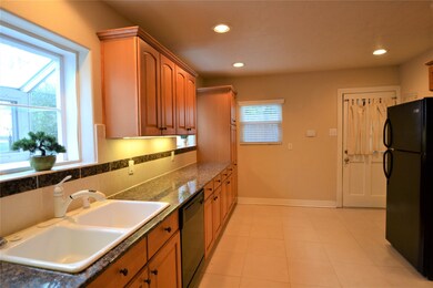 1507 Mcduffie St, Houston, TX 77019 - photo 6