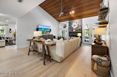 2020 Vela Norte Cir Living Room