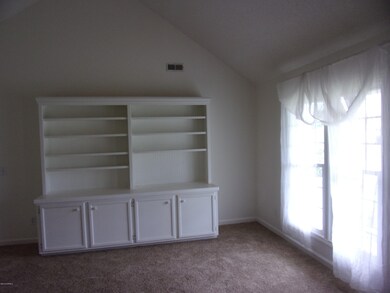 2404 Wedgewood Cir unit Ci, Winterville, NC 28590 - photo 3