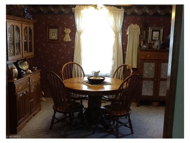 Very nice size dining room
