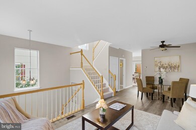 2498 Clover Field Cir, Herndon, VA 20171 - photo 5