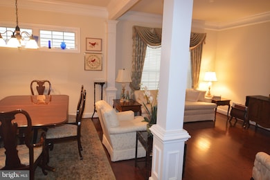 8930 Pink Carnation Ct, Lorton, VA 22079 - photo 4