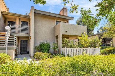 224 Oakleaf Dr unit 102, Thousand Oaks, CA 91360 - photo 4