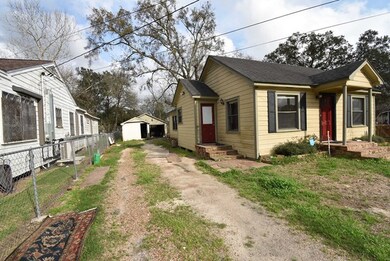 1215 Avenue H, Bay City, TX 77414 - photo 3