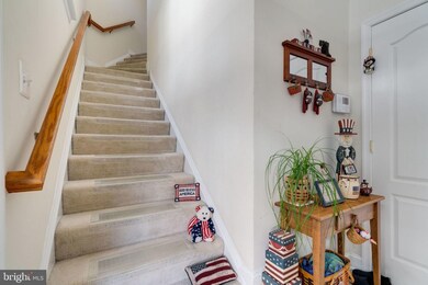 13895 Gullane Dr unit 101, Woodbridge, VA 22191 - photo 5