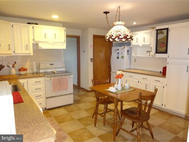 1801 Reservoir Rd, Honey Brook, PA 19344 - photo 2