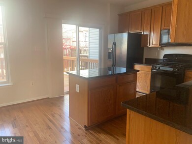 2447 Sugar Mill Way, Herndon, VA 20171 - photo 7