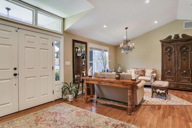 70 Riverside Ln Riverside CT-large-005-1