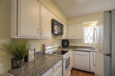 8936 Pflumm Rd, Lenexa, KS 66215 - photo 3