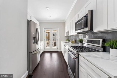 811 Powers St, Baltimore, MD 21211 - photo 6