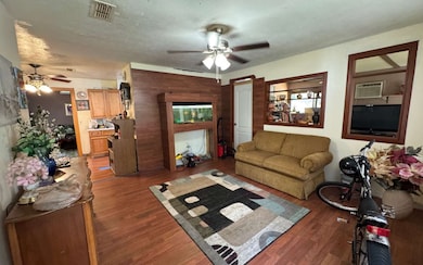 305 SW Thompkins Loop, Lake City, FL 32025 - photo 4