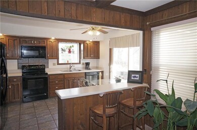 8027 Widmer Rd, Lenexa, KS 66215 - photo 5