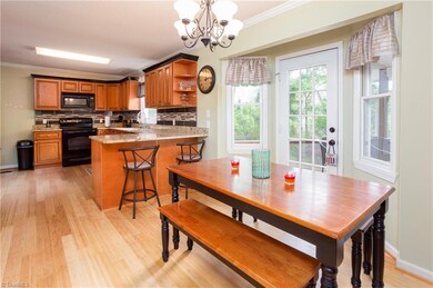 1704 Plateau Ct, High Point, NC 27265 - photo 6