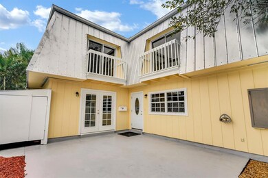 Patio w/storage