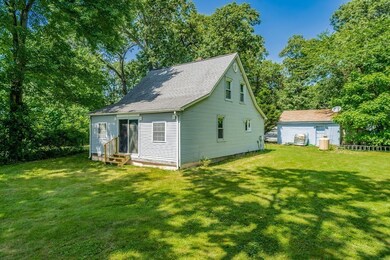 27R Glenmore St, Springfield, MA 01129 - photo 2