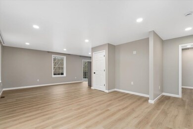 237 Maplewold Rd, Weare, NH 03281 - photo 7